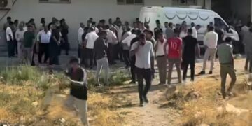 Çawişê pispor hevjîn, du zarokên xwe kuşt û paşê xwe kuşt