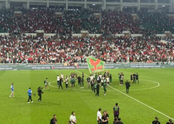 Amedsporê Beşîktaş jî têk bir û di lîgê de derket rêza yekemîn