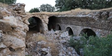 Qesr û qonaxa li Xana Kelê nayê parastin: Li benda restorasyonê ye