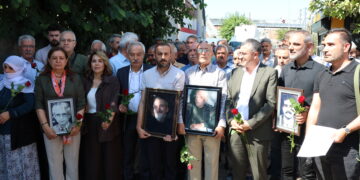 Apê Mûsa hat bibîranîn: Em ê tu demê serî netewînin