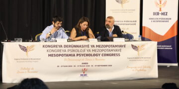 Roja yekem a konferansa DER-MEZê bi rûniştinan berdewam kir