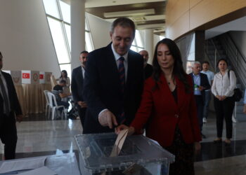 Tuncer Bakirhan û Tulay Hatîmogullari ji nû ve hatin hilbijartin