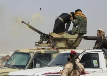 Şerê mabenê Hûsîyan û hêzanê hukmatê Yemenî de tewr tayê 80 kesî ameyê kiştene