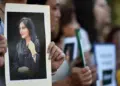 Rêxistina Jinên Kurdistanê di salvegera şoreşa ‘Jin Jiyan Azadî’ de daxwaza bidawîkirina darvekirinê kir