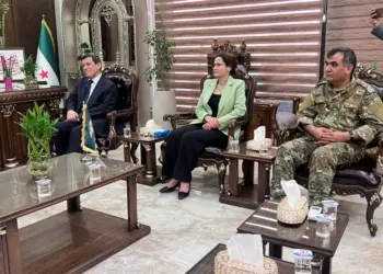 Mazlûm Ebdî û Îlham Ehmed bi Cîhad Îsa El Şêx re civiyan