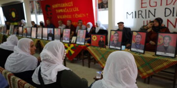 Roja duyemîn a bîranîna li Îzmîrê bi dirûşmeyan bi dawî bû