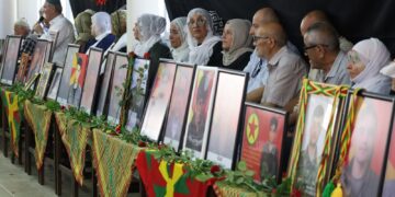 Bîranîna şehîdan a li Îzmîrê bi dawî bû: Em ê doza aştî û azadiyê bidomînin