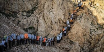 Îranî serê serre ra 12 kolberê kurdî û 13 esnafê belûcî qetil kerdê