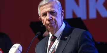 Mansur Yavaşî CHPyî ra îstîfa kerd