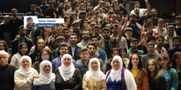 Ji TEV-KOMê pêşbirka çîrok û helbestên Kurdî: Em li benda tevlibûna ciwanan e