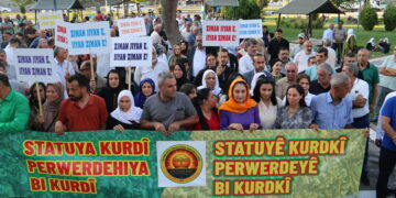 ZIMANGER: Pêwîste ku zimanê Kurdî di makezagonê de cih bigire
