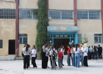 Li Rojava perwerdehiya fermî bi boykotan destpê kir