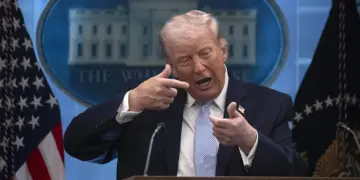 Trump: Ma do mecbûr bimanê ke Îranî rê bi hawayêko zaf huşk cewab bidê