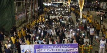 Meş û çalakiyên 1ê Îlonê: Daxwaza sereke azadiya fîzîkî ya Abdullah Ocalan e TÊ NÛKIRIN