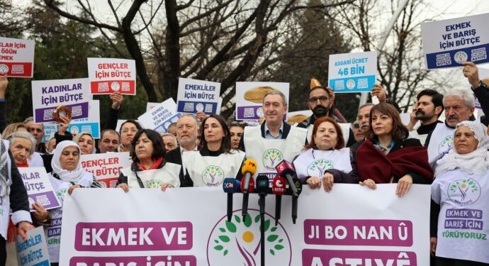 DEM Partiyê kampanyaya ‘Ji Nan, Aştî û Edaletê re Bûdce’ da destpêkirin