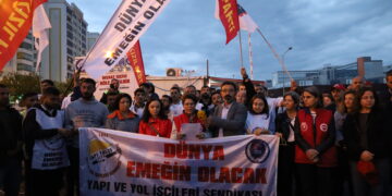 Berxwedana karkerên Nexweşxaneya Bajêr a Amedê didome
