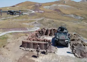 Îranê gelek hêzên leşkerî sewqî Merîwanê kir