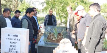 Qurbaniyên Komkujiya 10ê Cotmehê li Amedê hatin bibîranîn