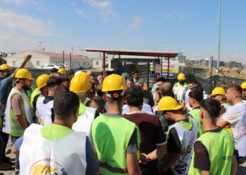 Li Amedê çalakiya karkeran di roja 14emîn de didome