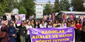Nobeta ‘Jin, Edalet û Bîrê’ di hefteya 2yemîn de ye: Çîrokên 9 jinan hate xwendin