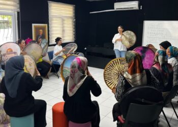Atolyeya Hunerî ya Yekta de qeydkerdişê dewreyê neweyî dest pêkerd