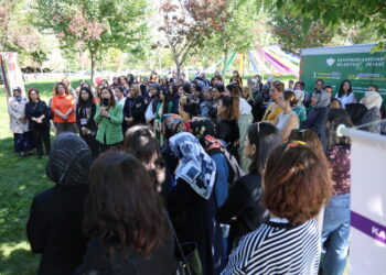 Festîvala 3. ya Kultur û Parekerdişê Keda Cinîyan a Peyasî dest pêkerd