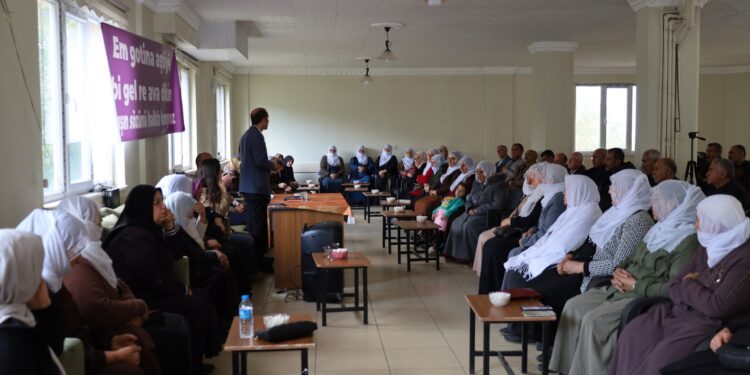 Keskîn Bayindir: Êdi em ji bo çareseriyê hêzek in