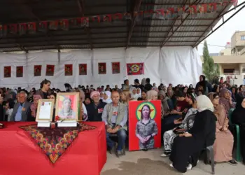 Li Dêrikê ji bo cangoriyên tevgera azadiyê merasîma bîranînê