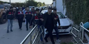 Şaredarê Çukurovayê jî di nav de 34 kes hatin girtin
