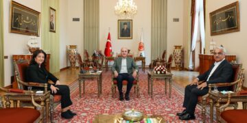 Heyeta DEM Partiyê bi Numan Kurtulmuş re civiya