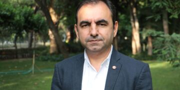 Ercument Akdenîz: Li dijî astengî û sansurê pêdivî bi konferans û mitîngekê heye