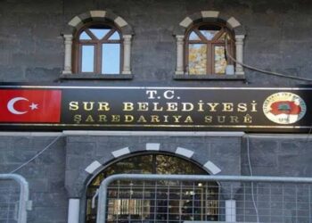 Li Sûrê firoşkarên seyar peyarêyan asteng dikin
