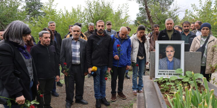 Mamosteyê Çepemeniya Azad Kadrî Kaya hat bîranîn