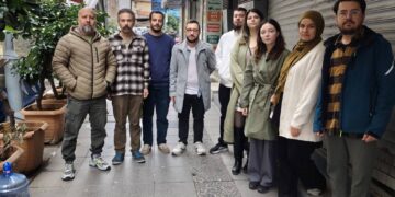 Îzmîr de 12 rojnamegerî kar ra ameyî vetene