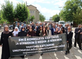 Komkujiya Vartînîsê hat şermezarkirin: Divê kujer bên cezakirin