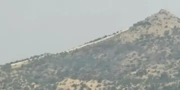 Îran di navbera Başûr û Rojhilat de dîwar lê dike