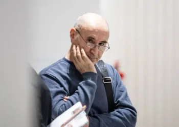 Helbestvan Tekîn Agacik radestî Tirkiyeyê hat kirin