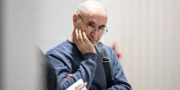 Helbestvan Tekîn Agacik radestî Tirkiyeyê hat kirin